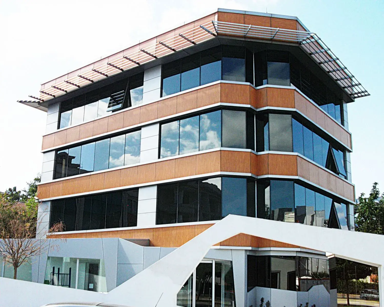 Alüminyum Kapaklı Giydirme Sistemleri Örnek Görsel 2